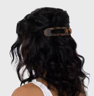 Flat Lay Claw Clip 2pc Flat - Black & Tort-Hair Accessories-KITSCH-Summit Lane Boutique, Women's Apparel and Gifts located in Grand Rapids, MI