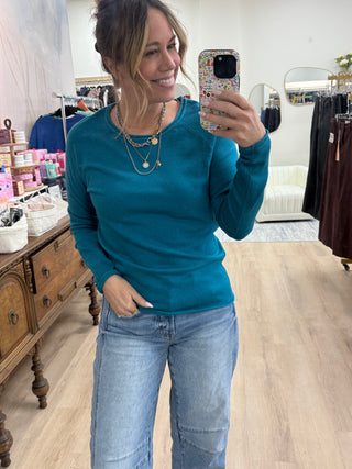 Lynnae Sweater-Sweaters-Zenana-Summit Lane Boutique, Women's Apparel and Gifts located in Grand Rapids, MI